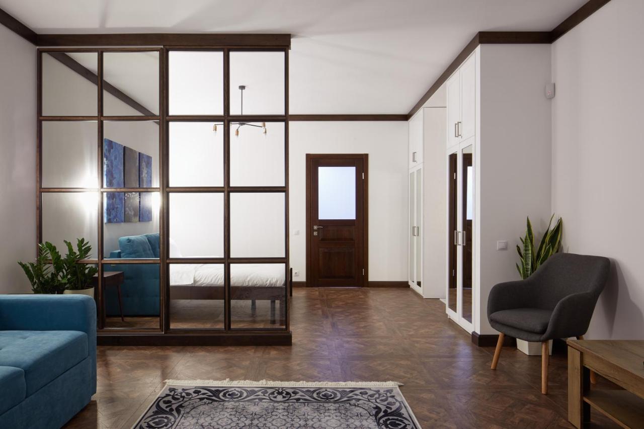Old House Apartment Lviv Bagian luar foto